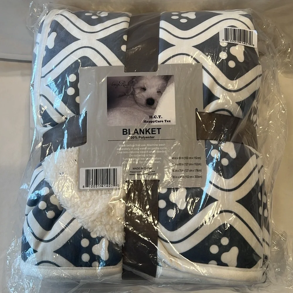 Advanced Water Resistant Pets Print Comfort Throw, 60